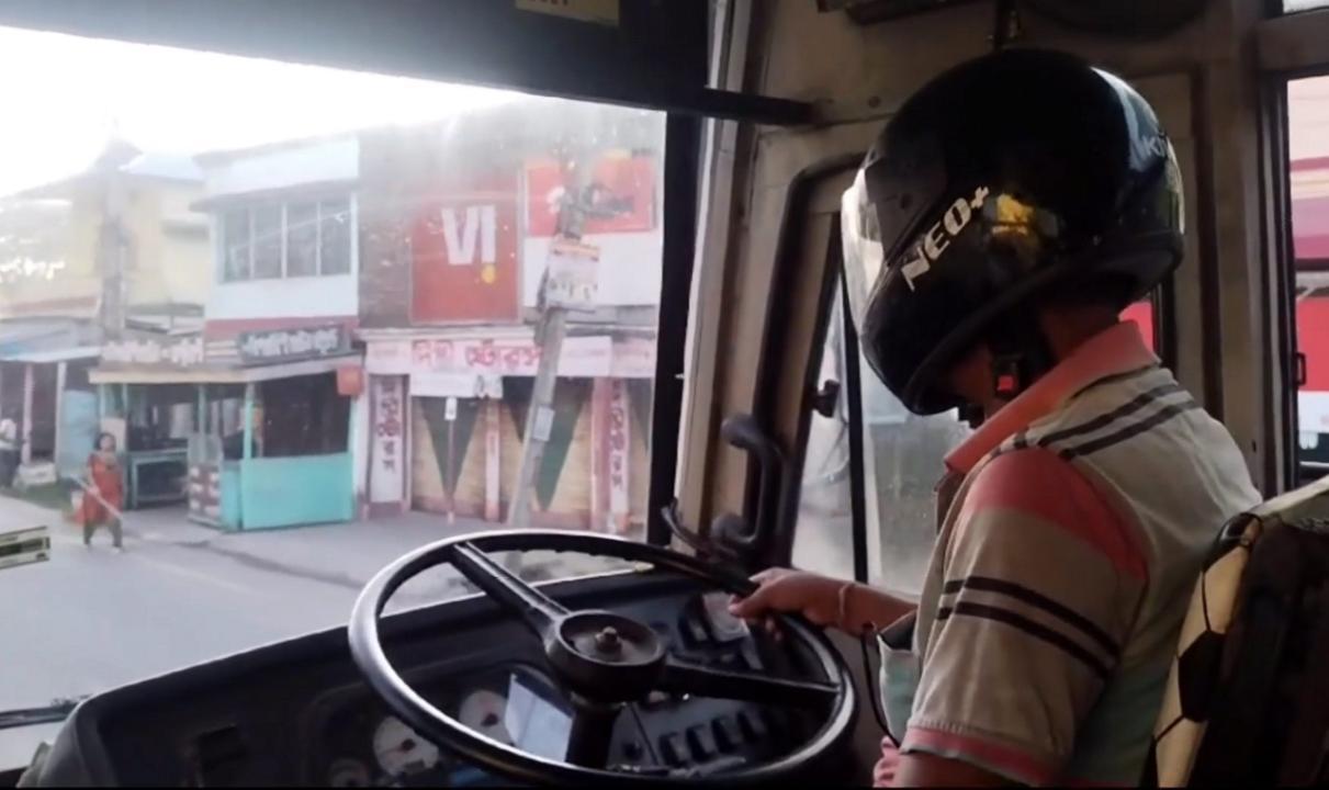 Bangla Bandh: Security beefed up in Kolkata; bus drivers forced to wear helmets