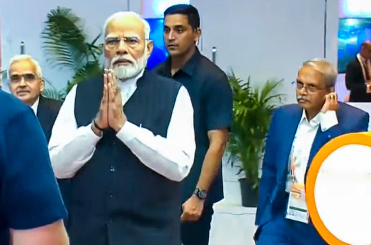 Hailing India's technological revolution, PM Modi said that there is hardly any Indian with 18 years above who does not have any digital identity