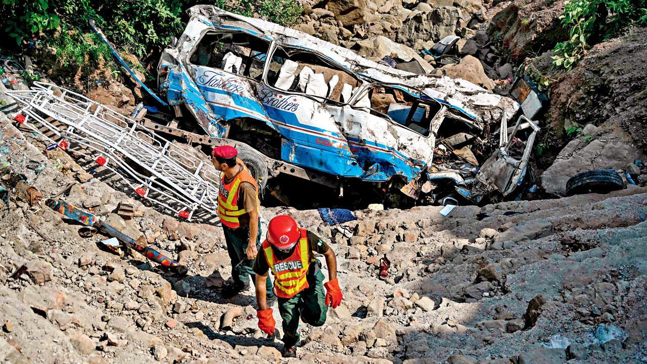 Pakistan bus accidents leave at least 35 dead