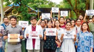 Mumbai: Resident doctors refuse to roll back strike