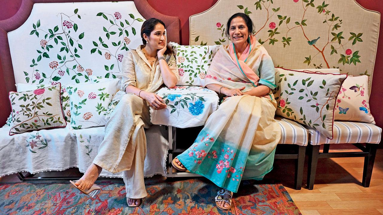 Sagarika Ghatge and her mother Urmila. PIC/KIRTI SURVE PARADE