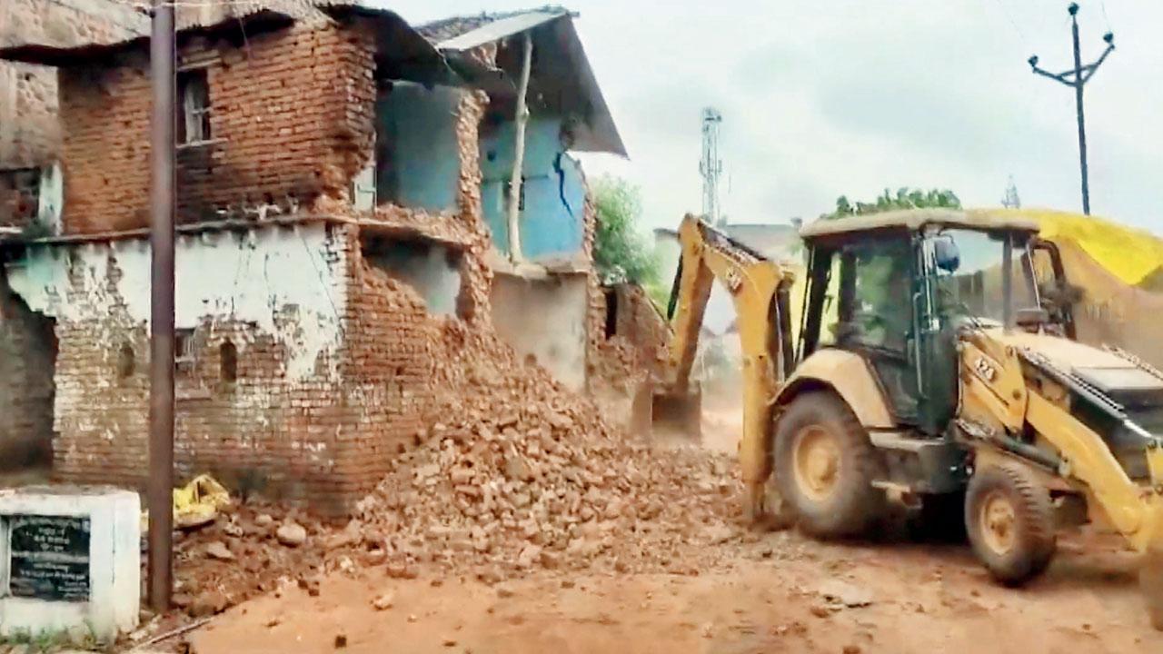 Nine kids killed in wall crash at event in Madhya Pradesh