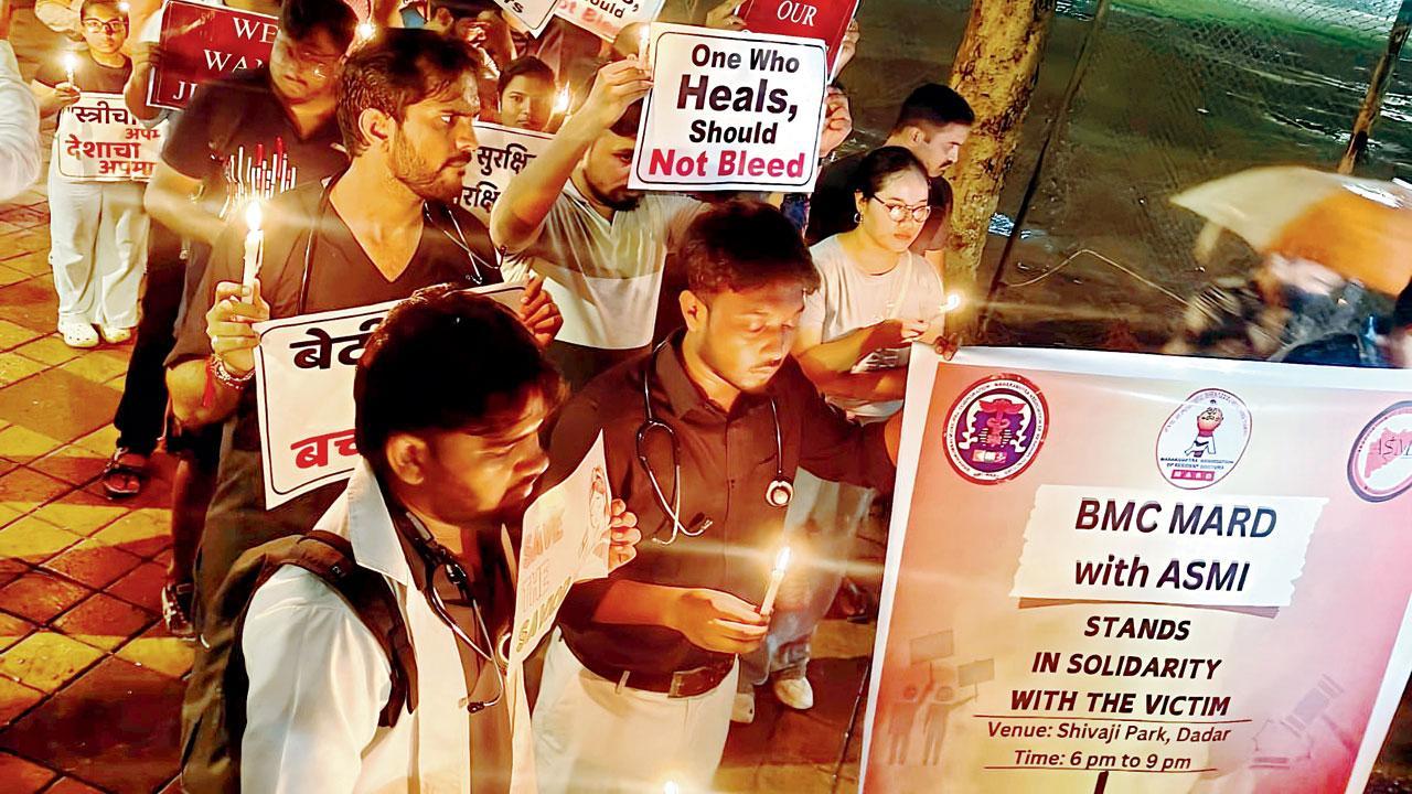 Mumbai: Sion hospital resident doctors intensify protests