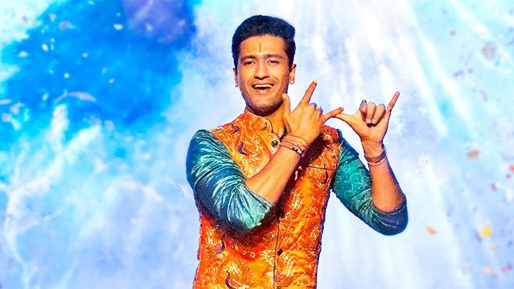 Kanahiya Twitter Pe Aaja  
From Great Indian Family starring Vicky Kaushal, this is a contemporary catchy song that imagines Krishna interacting in the modern world, specifically on Twitter