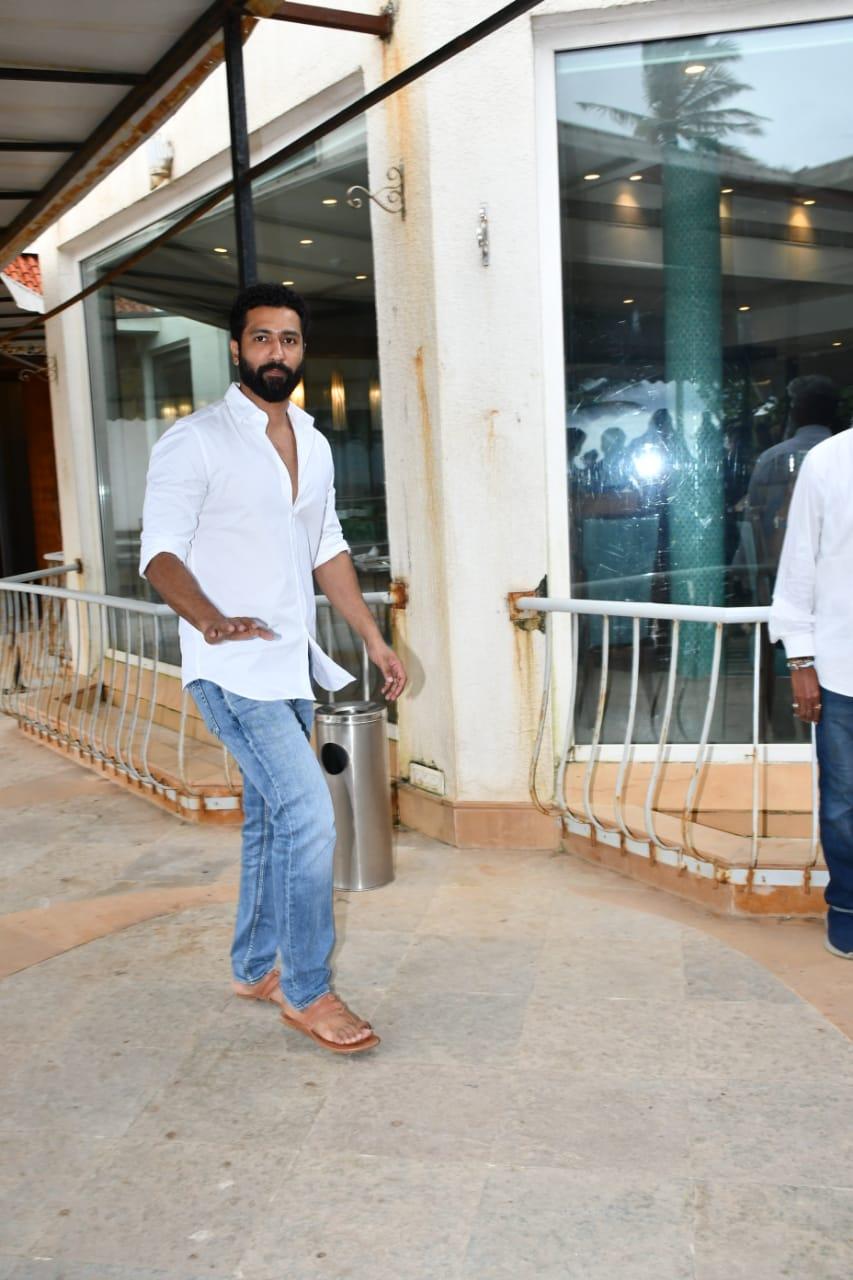Vicky Kaushal was also clicked at the prayer meet of Pradeep Bandekar