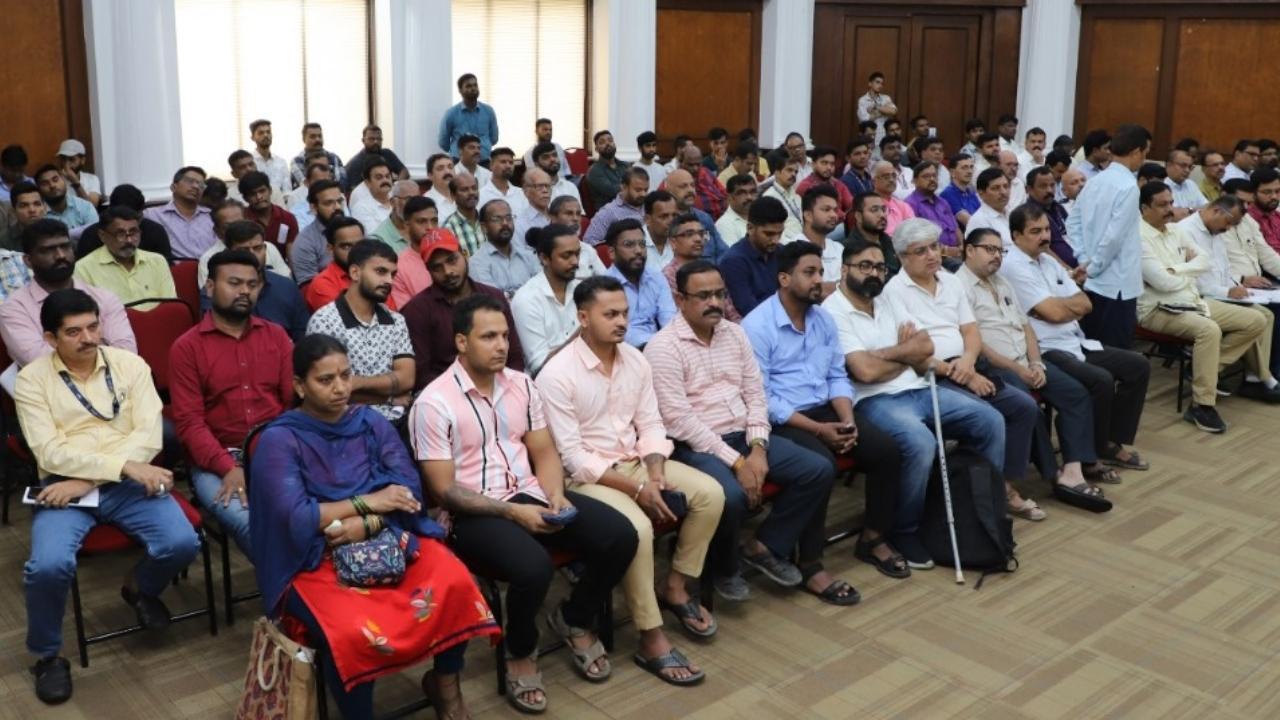 Ganeshotsav 2024: TMC holds public meeting, urges Thane residents to follow all necessary regulations