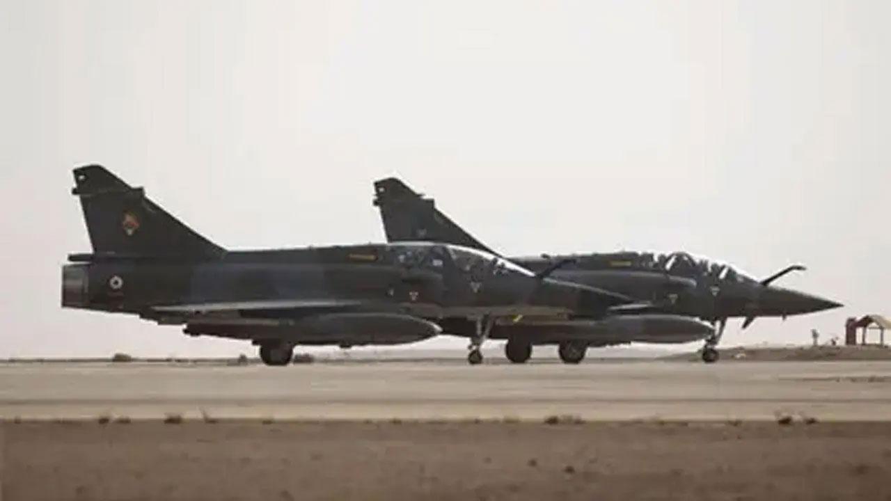 18 Chinese aircraft cross into Taiwan's Air Defense Identification Zone