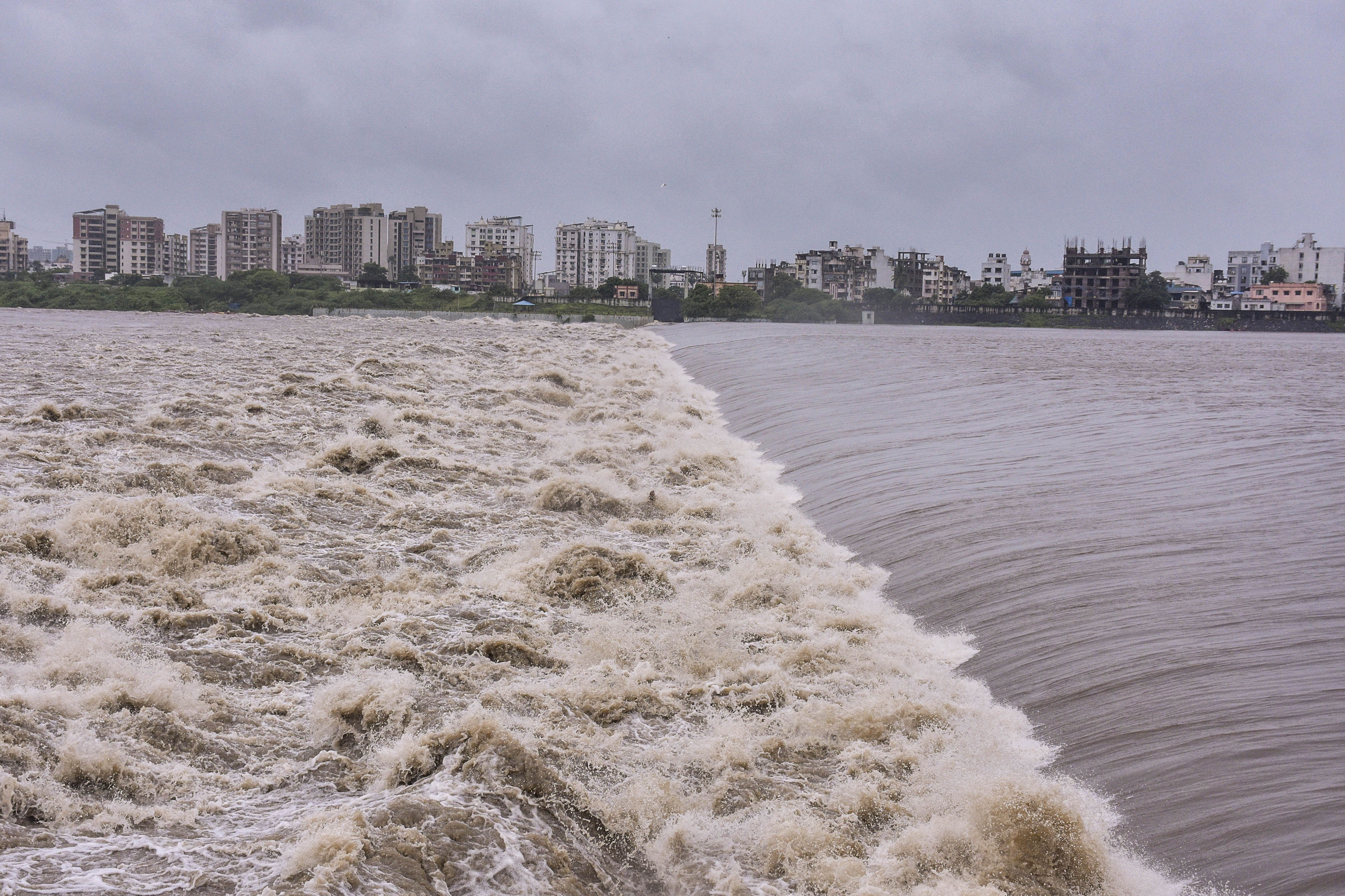Following heavy rains in Surat, water from the Ukai Dam was released into Tapi river 