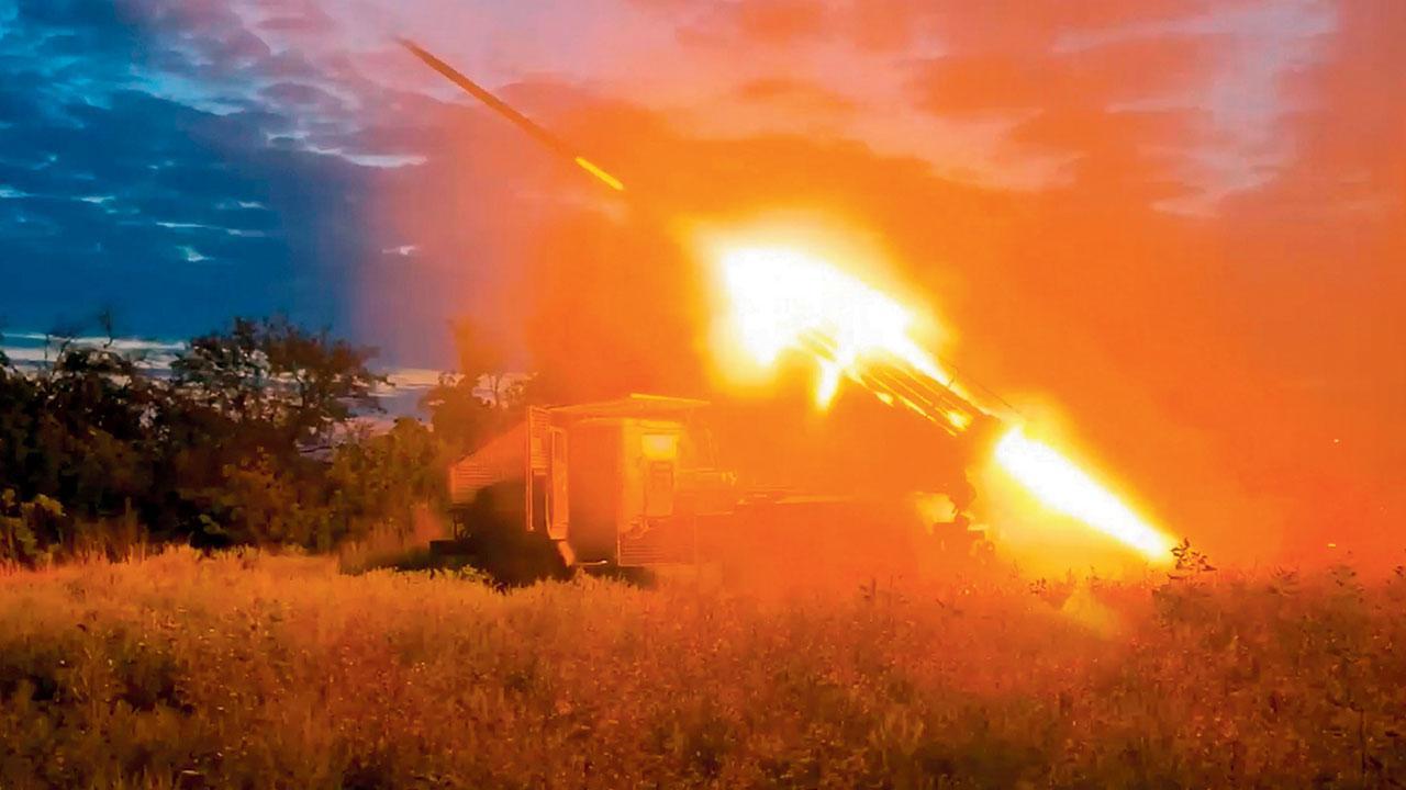 ‘Ukrainian forces control 1,000 km of land in Russia’