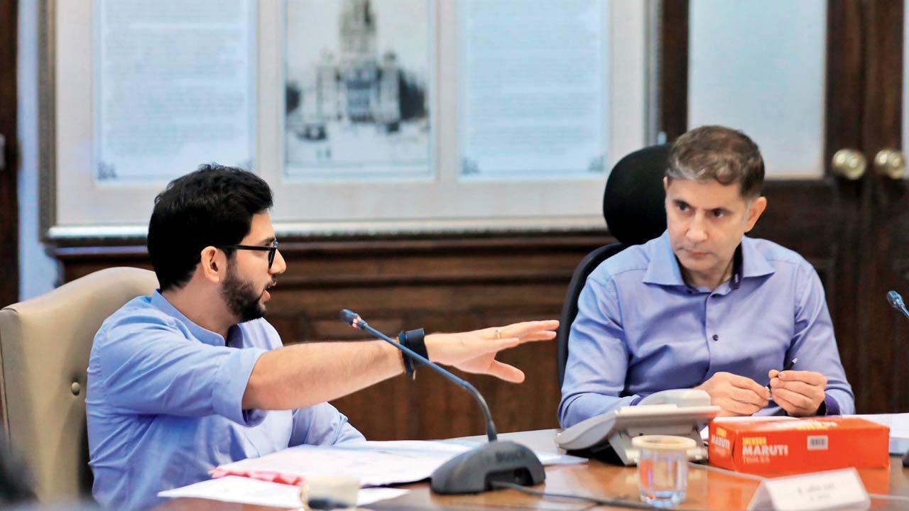 Hoardings must not come up on Coastal Road’s open spaces: Aaditya to civic chief