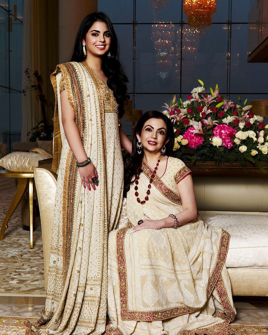 Photographed in 2011 for Abu Sandeep’s book India Fantastique, these images of Nita and Isha Ambani showcase the ethereal beauty of Chikankari. 