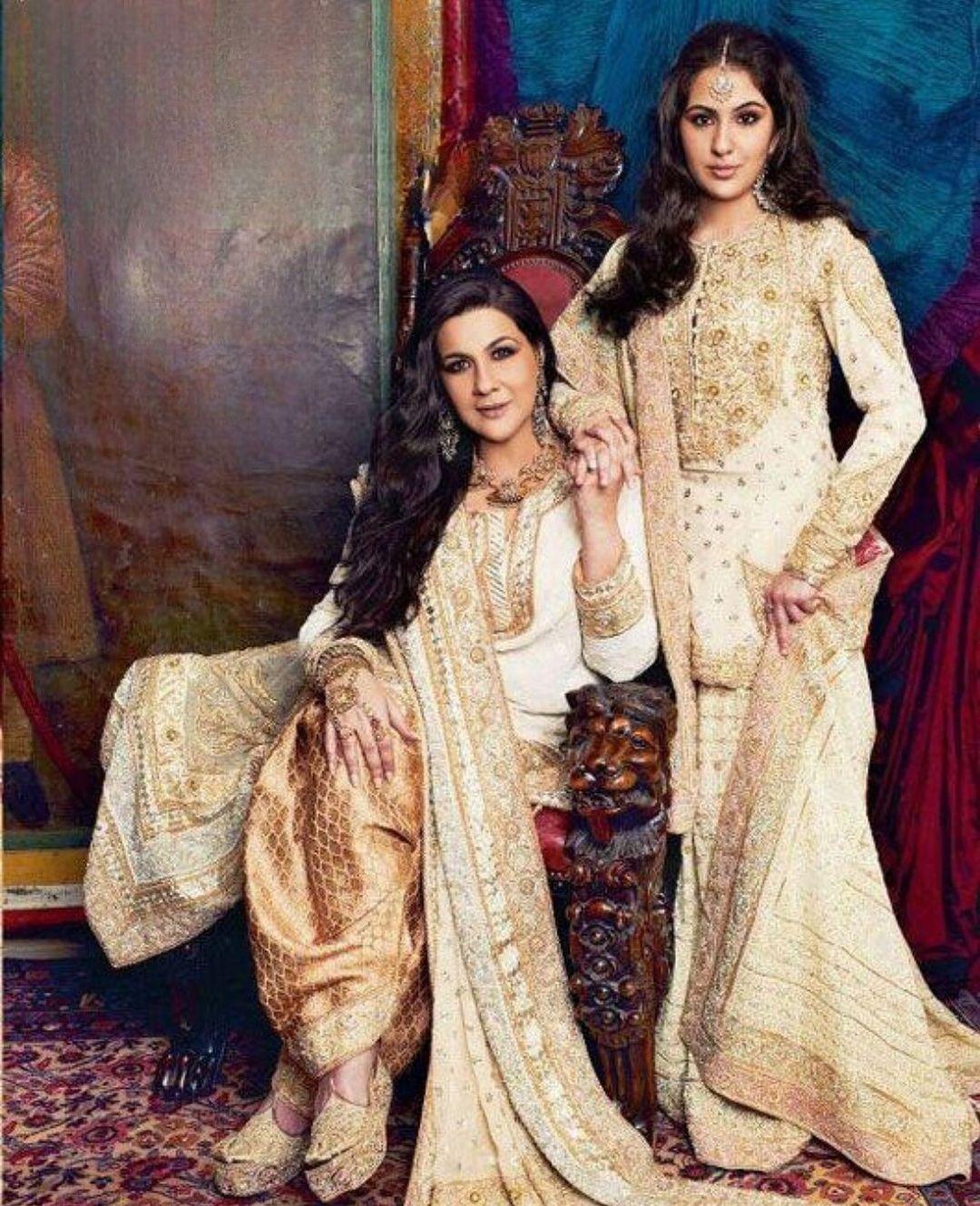 Abu Sandeep have a close friendship with Amrita Singh and even designed her wedding attire. She also appears in their book, India Fantastique. Pictured above is her photoshoot with Sara, where Chikankari is beautifully paired with brocade, Badla-Resham, and Zardozi for a mesmerizing effect.