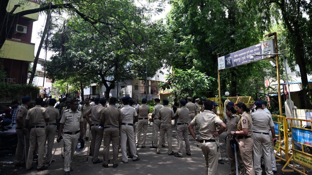 Sena (UBT) leader Sushma Andhare, accompanied by a large crowd of women, was protesting outside the police station over Badlapur sexual assault case on Wednesday. 