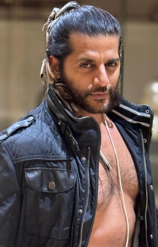 Karanvir Bohra has his own unique dressing style