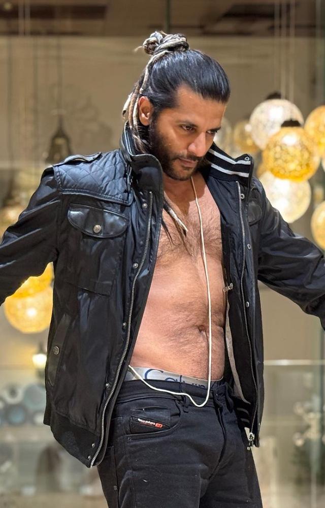 The actor always wows his audience with his fashion flair