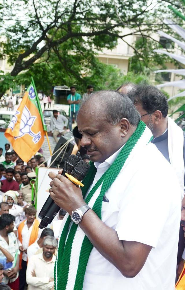 He accused them of failing to deliver the poll promises in the state and said CM Siddaramaiah 'ignored' many corruption cases.