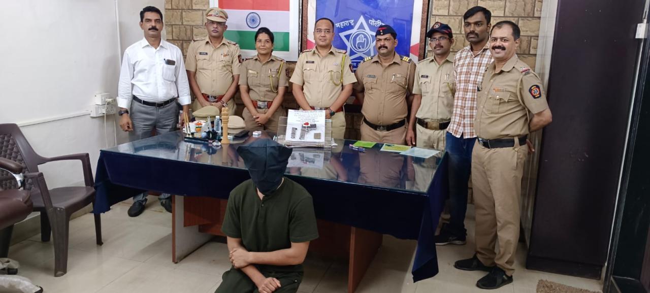 Bihari model held with ‘Italian’ pistol at Borivli station
