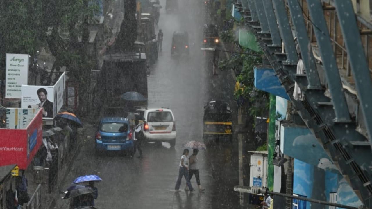 A high tide of about 4.35 metres and 3.87 metres is expected to hit Mumbai at 1.25 pm pm and 1.22 am, respectively, stated Brihanmumbai Municipal Corporation (BMC). The civic body also said that a low tide of about 1.37 metres was expected at 7.27pm on Tuesday
