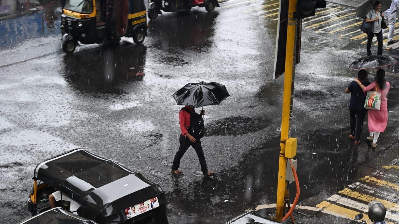 IMD issues yellow alert for Pune, Satara; predicts light rains for Mumbai