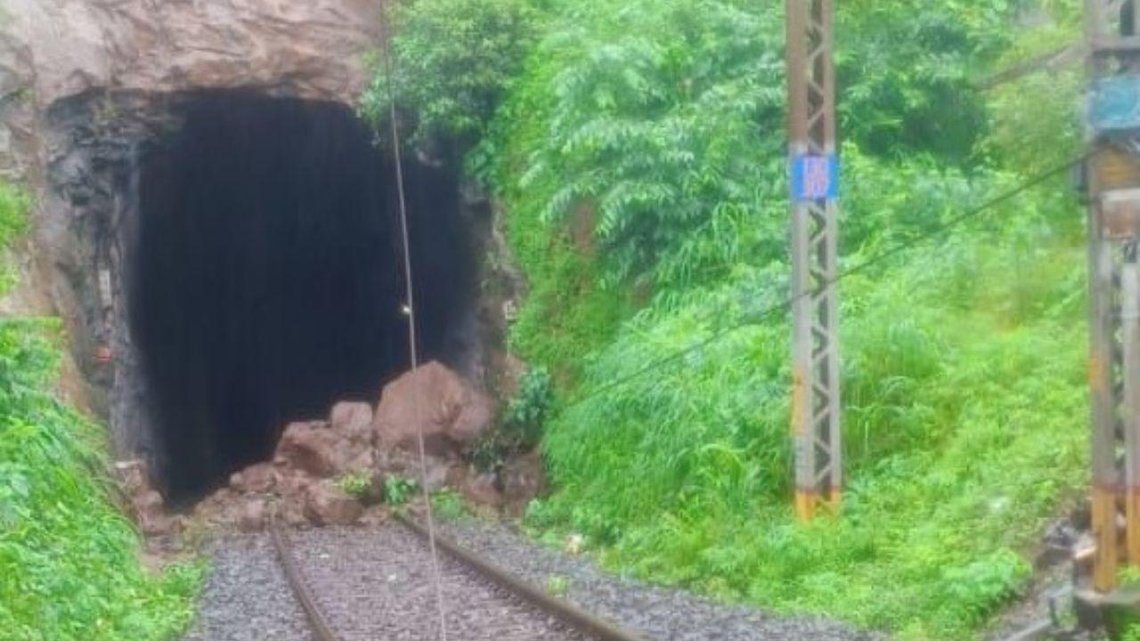 Boulders fall on tracks between Kasara, Igatpuri; no major impact on rail traffic