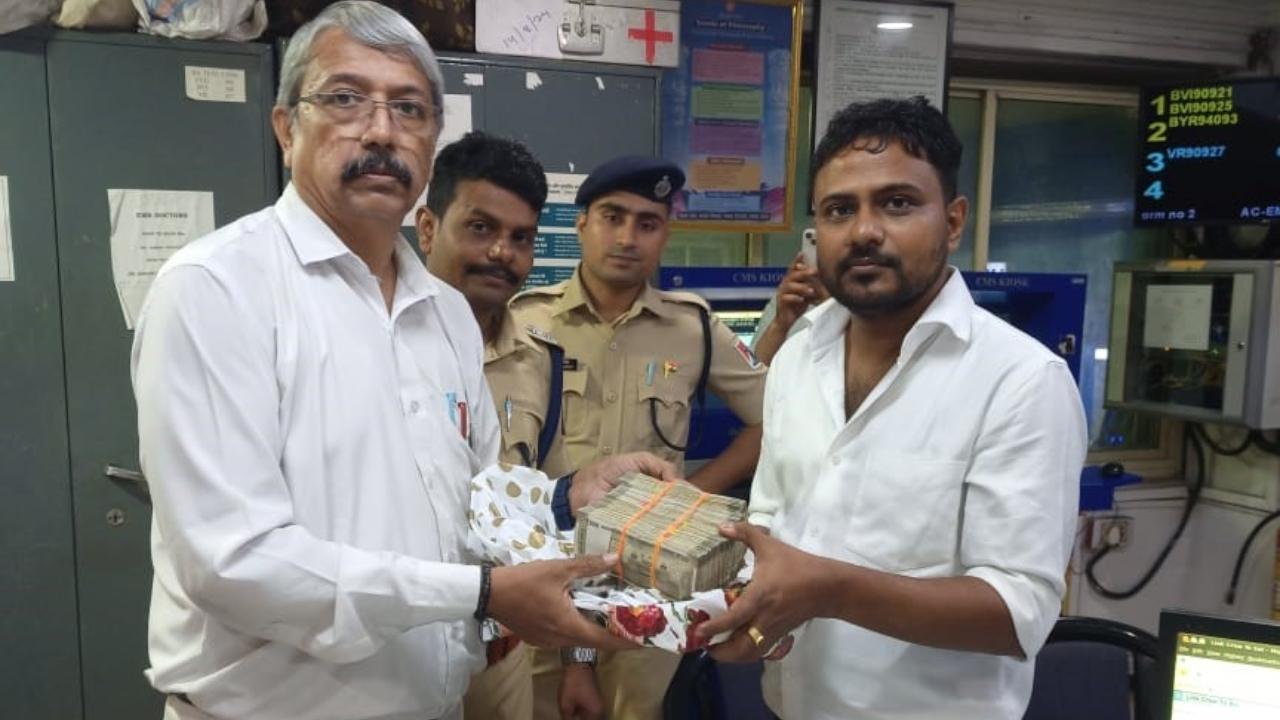 Mumbai: Bag with Rs 5 lakh cash found at Churchgate station, returned to its owner
