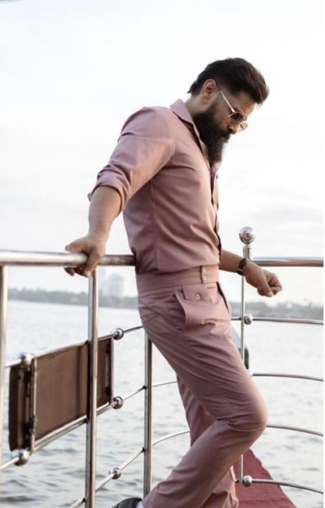 For one of the promotional events, he showed how to rock co-ord pink outfit