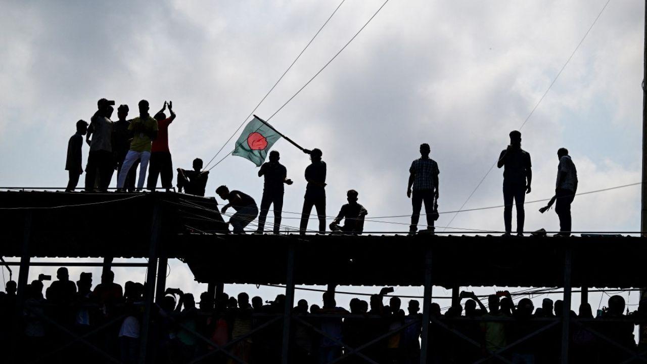 The protests and subsequent clashes resulted in at least 101 deaths, including 14 policemen. The violence and unrest have highlighted the deep political and social divisions within Bangladesh, raising concerns about the country’s stability and future direction.