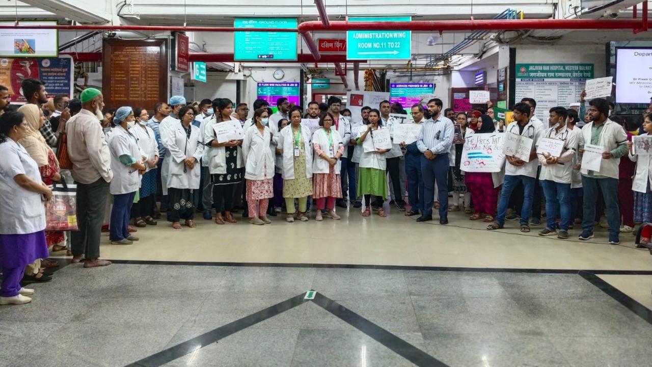 Meanwhile, Maharashtra resident doctors' indefinite strike over the rape and murder of a post-graduate trainee at a government hospital in Kolkata entered the fifth day on Saturday, with private medical practitioners also joining the stir, affecting healthcare services in the state