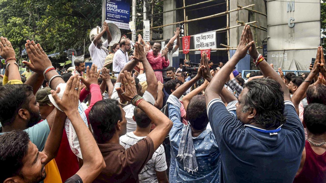Delhi: Patients return home without treatment as doctors' strike enters day two