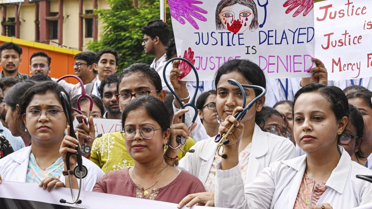 The Calcutta High Court on Tuesday ordered the transfer of the probe into the alleged rape and murder of a trainee doctor at RG Kar Medical College and Hospital from the Kolkata Police to the CBI
