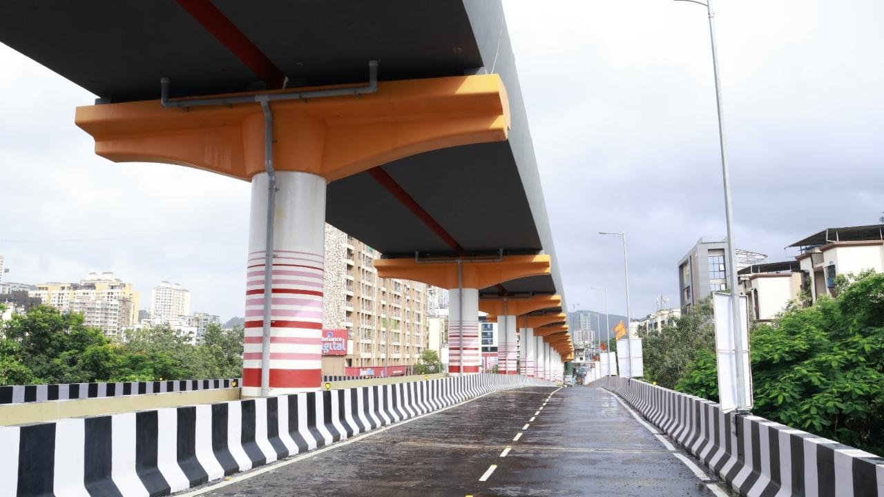 Metro Line 9 is an extension of the Red Line from Andheri to the Mumbai International Airport and Dahisar to Mira Road