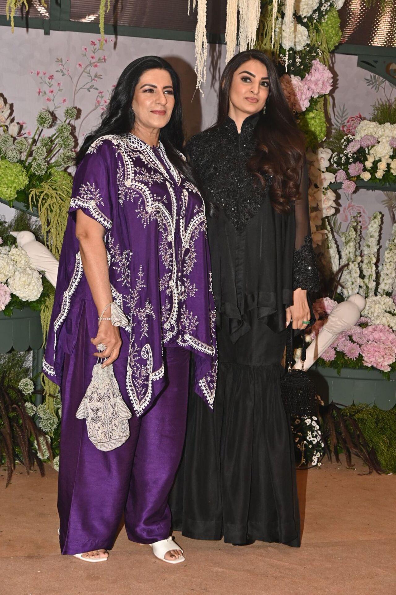 Other notable attendees included Ranveer Singh's mother, Anju Bhavnani, and his sister, Ritika Bhavnani, who graced the event in their festive best.