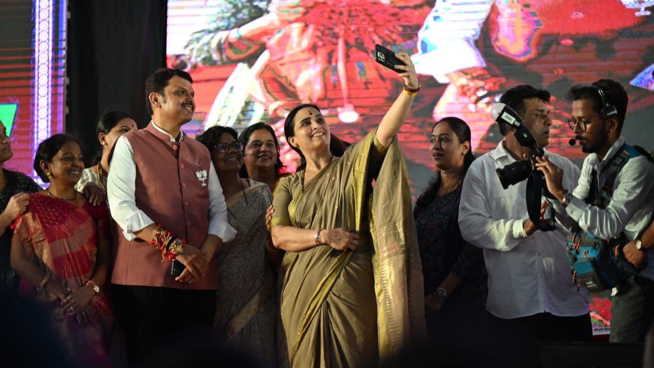 Deputy Chief Minister Devendra Fadnavis, along with BJP leaders Ashish Shelar, Mangalprabhat Lodha, and Pravin Darekar, attended the event at Shere Punjab Municipal Ground in Andheri (East) to promote the scheme and express solidarity with women beneficiaries.