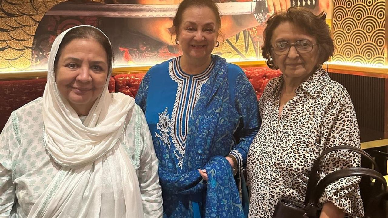 Saira Banu celebrates her 80th birthday with Farida Jalal