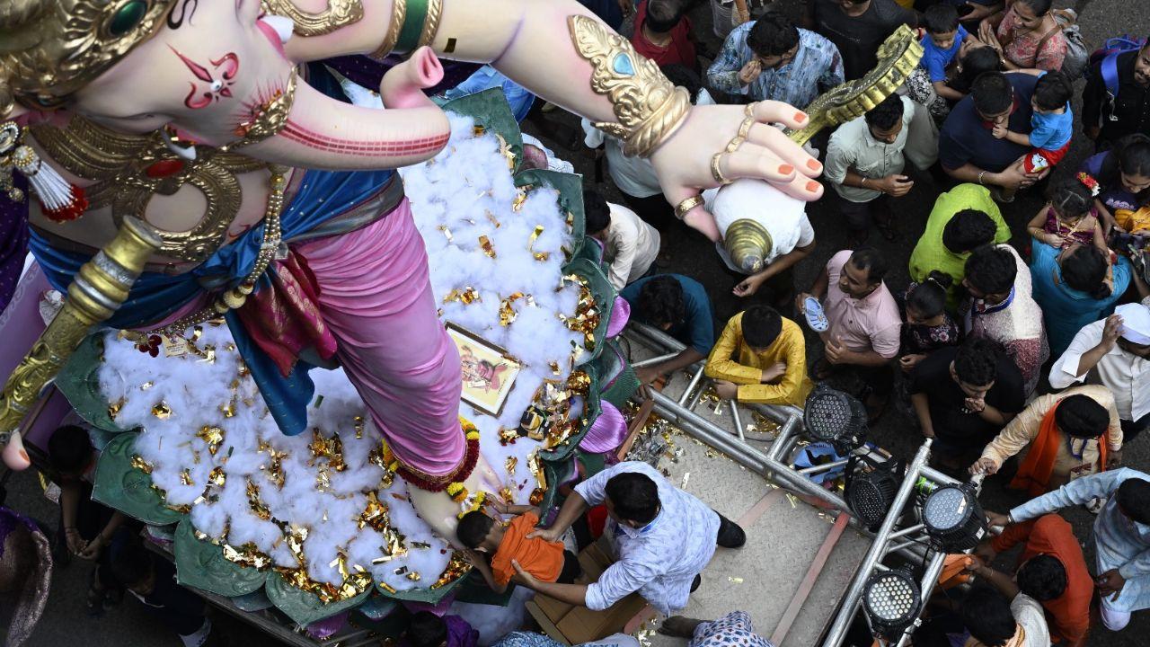 The festival ends with the immersion of the idol in water on the tenth day, known as Ananta Chaturdashi.