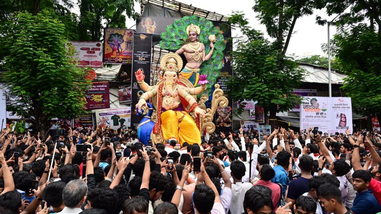 The festival begins on the fourth day (Chaturthi) of the Hindu month of Bhadrapada, which typically falls between August and September