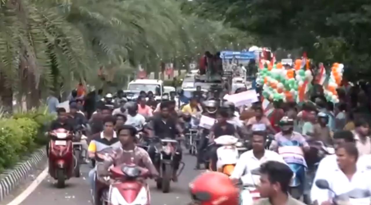 Paris Olympics 2024: Indian hockey team hold festive roadshow in Bhubaneswar to celebrate Olympic bronze