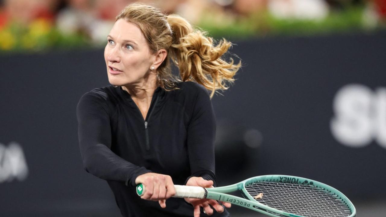 Steffi Graf
Germany's Steffi Graf became the first-ever player to win all the titles and an Olympic gold medal at the Olympics. She won all four major titles in the year 1988. In the Australian Open 1988, she defeated Chris Evert by 6-1, 7-6 to register the title to her name. In the French Open, Graf handed over a 6-0, 6-0 defeat to Natasha Zvereva. Facing Matina Navratilova in the finals of the Wimbledon, Steffi won the match by 5-7, 6-2, 6-1. Later, in the US Open, she won it against Argentina's Gabriela Sabatini by 6-3, 3-6, 6-1. She defeated Gabriela Sabatini in the final, 6–3, 6–3 to win the gold medal in Women's Singles tennis at the 1988 Summer Olympics
