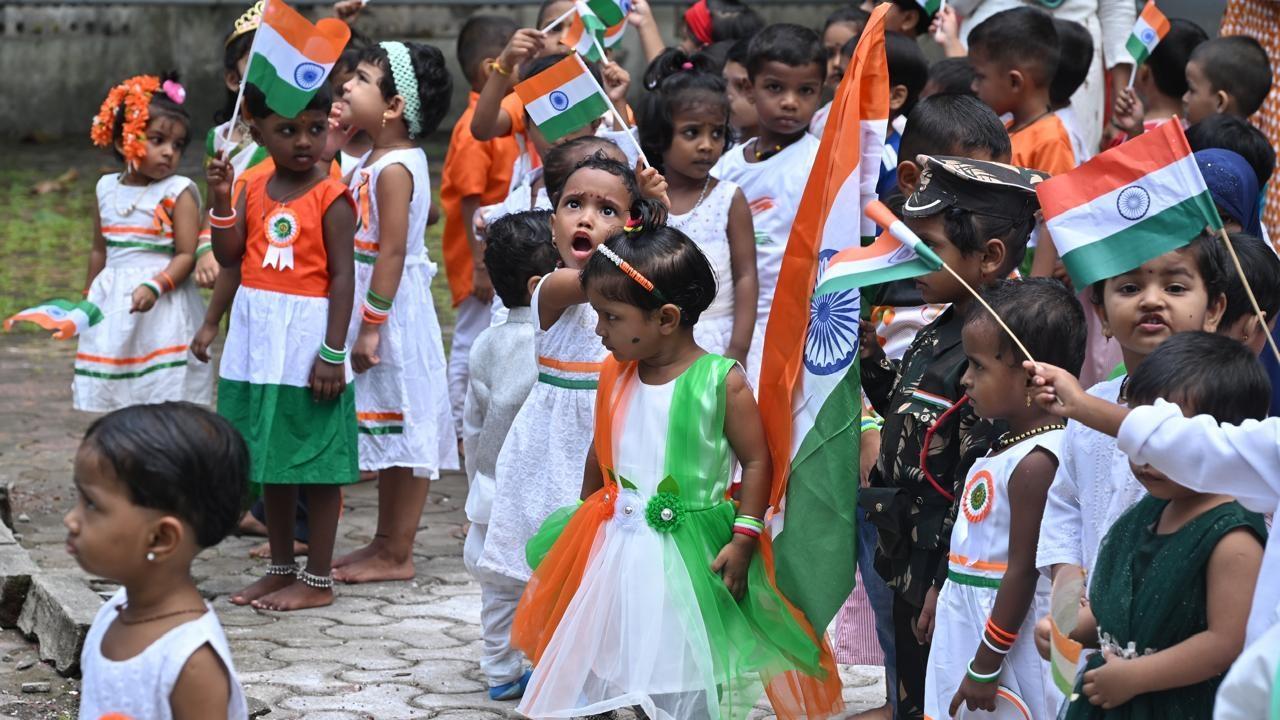 August 14 marked the beginning of a series of celebrations as students from various schools participated in a range of activities. Pics/Atul Kamble and Anurag Ahire
