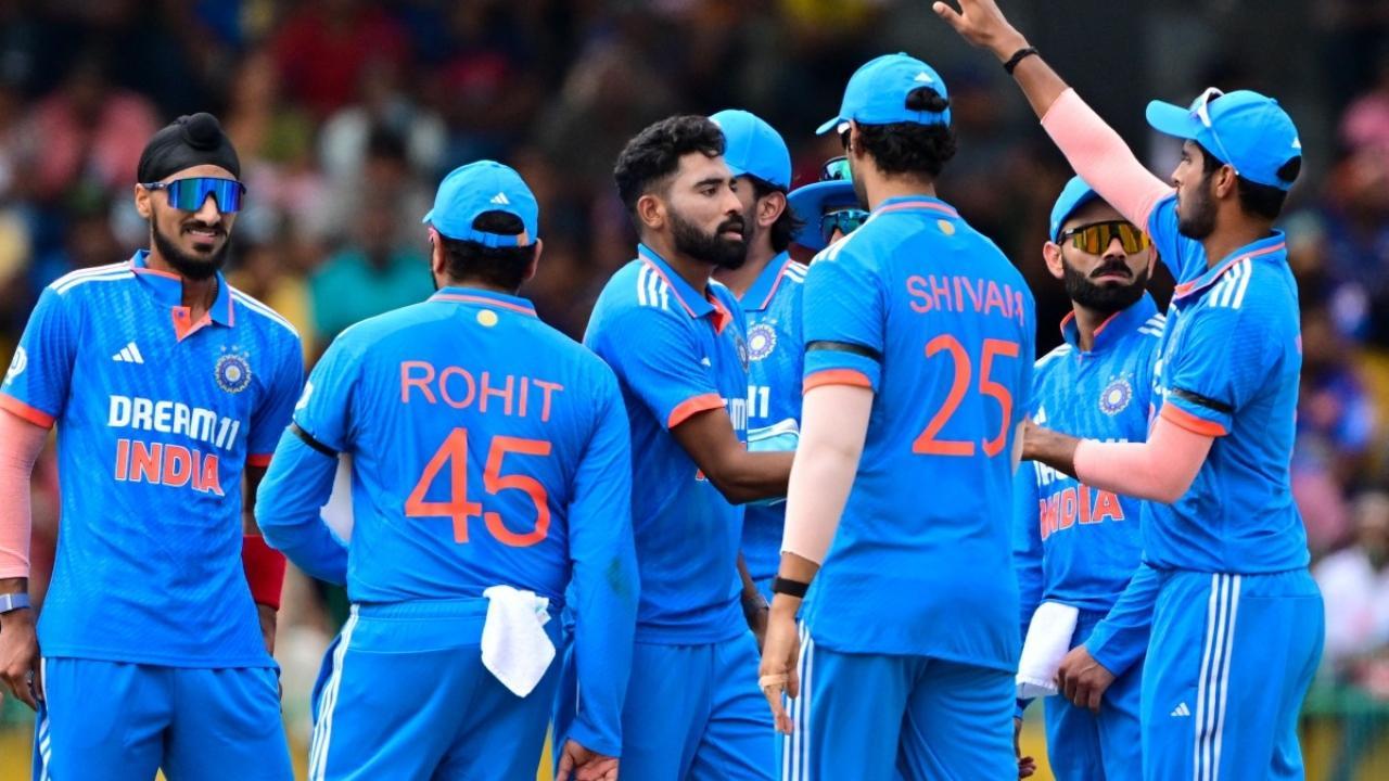 Team India wear black armbands in former India cricketer Aunshuman Gaekwad's memory at IND Vs. SL ODI