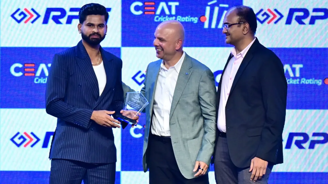 Shreyas Iyer receives the Star Sports T20 leadership award during the CEAT Cricket Ratings Award 2024