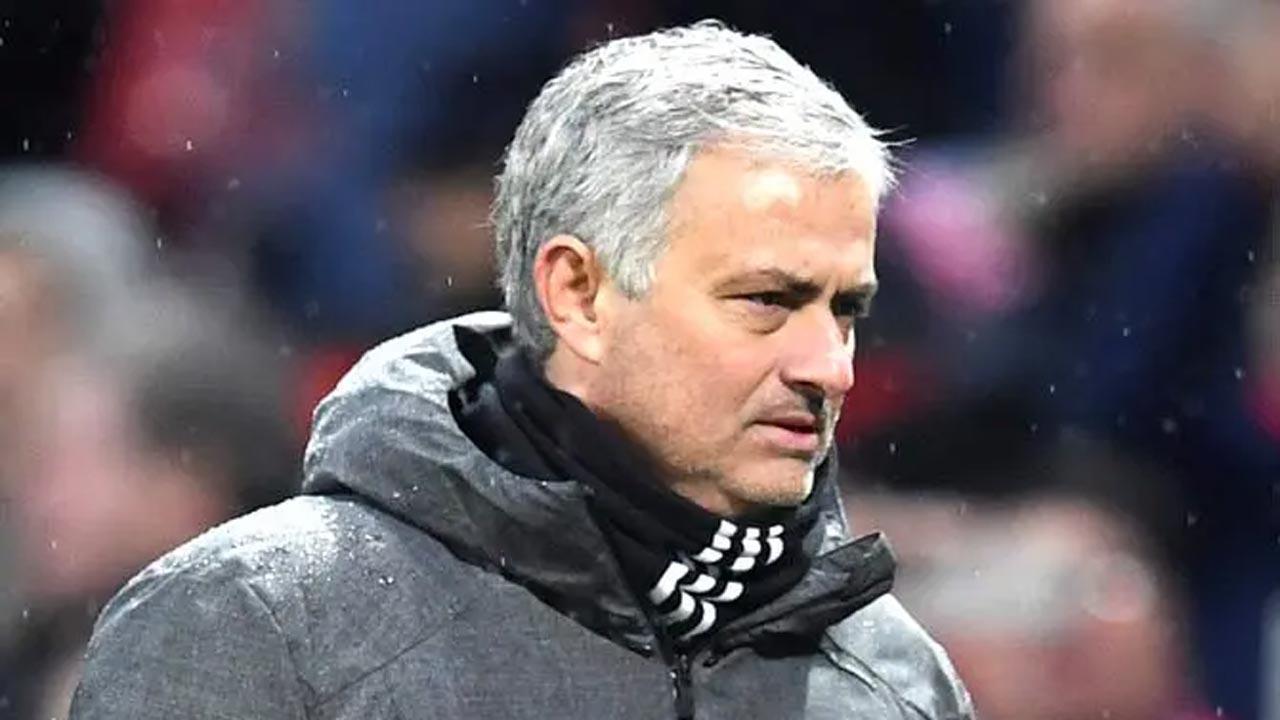 Mourinho's Fenerbahce fails to reach revamped Champions League after elimination by Lille