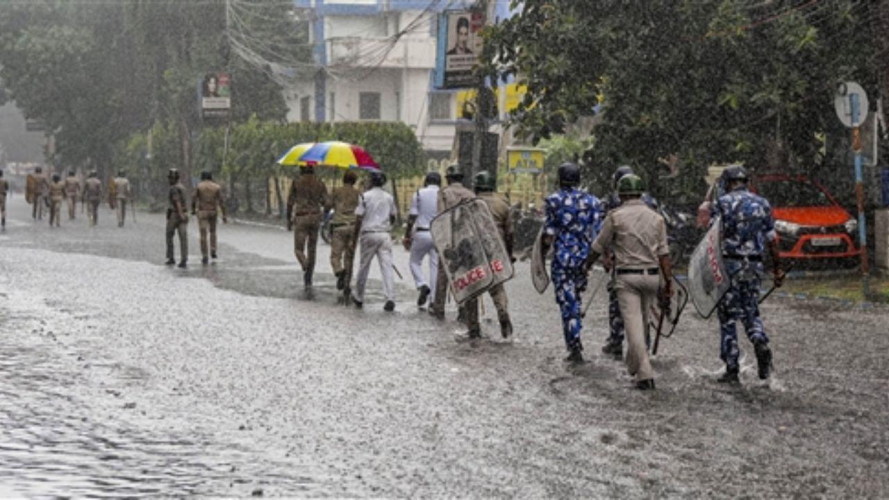 The protests over the alleged rape and murder of the RG Kar Hospital doctor have underscored the growing discontent among healthcare workers and activists in West Bengal. The incident has brought to the forefront issues of safety and security in medical establishments, prompting widespread calls for systemic reforms and accountability at the highest levels of government.