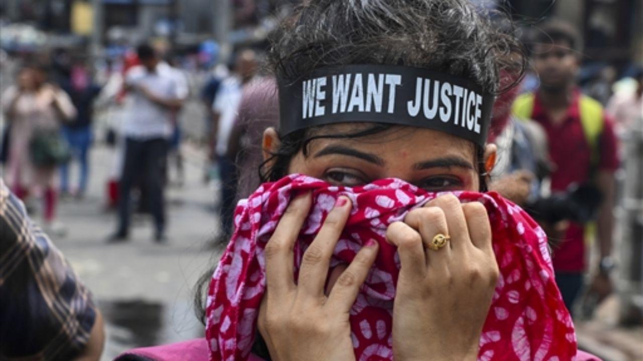 Police claimed to have arrested 25 individuals on the night before the 'Nabanna Abhijan' rally, citing credible evidence that these individuals planned to use firearms and bombs, which could have worsened the situation.