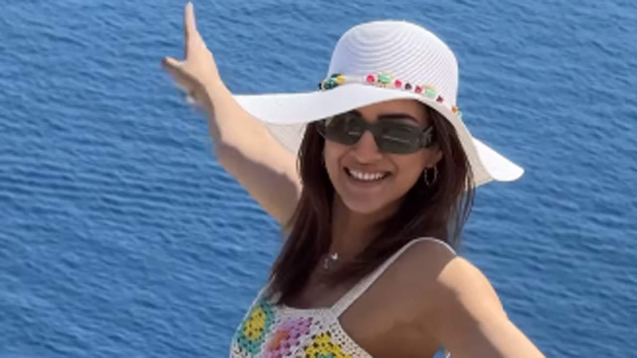 Kriti Sanon enjoys her Greece vacay in crochet co-ord set