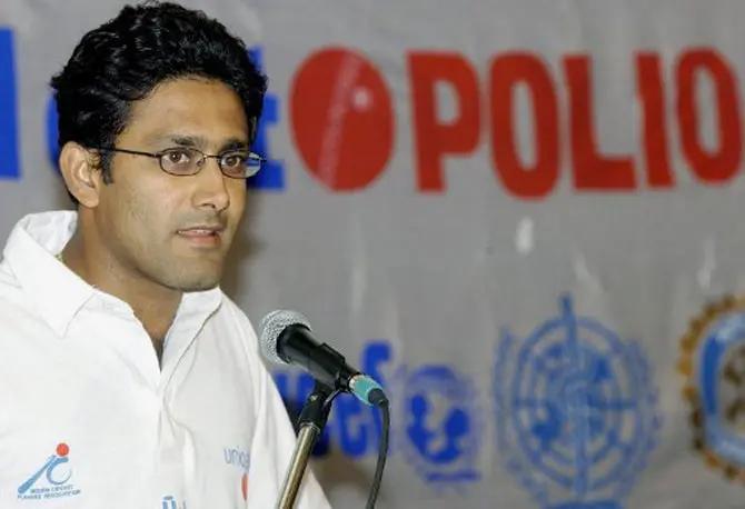 In the Test match against England at Old Trafford, Manchester, batting first England registered 519 runs. Debutant Anil Kumble and veteran Narendra Hirwani claimed three and four wickets, respectively