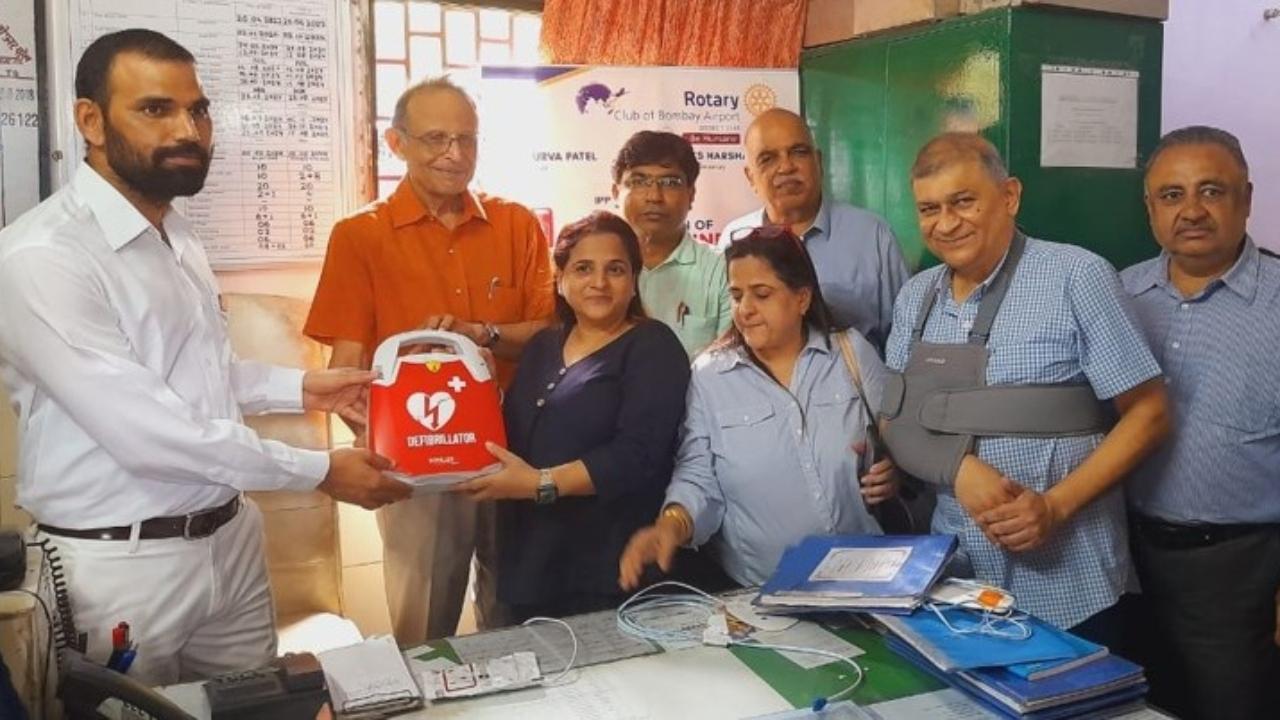 Mumbai: Life saving cardiac arrest protection devices AED at city's WR stations