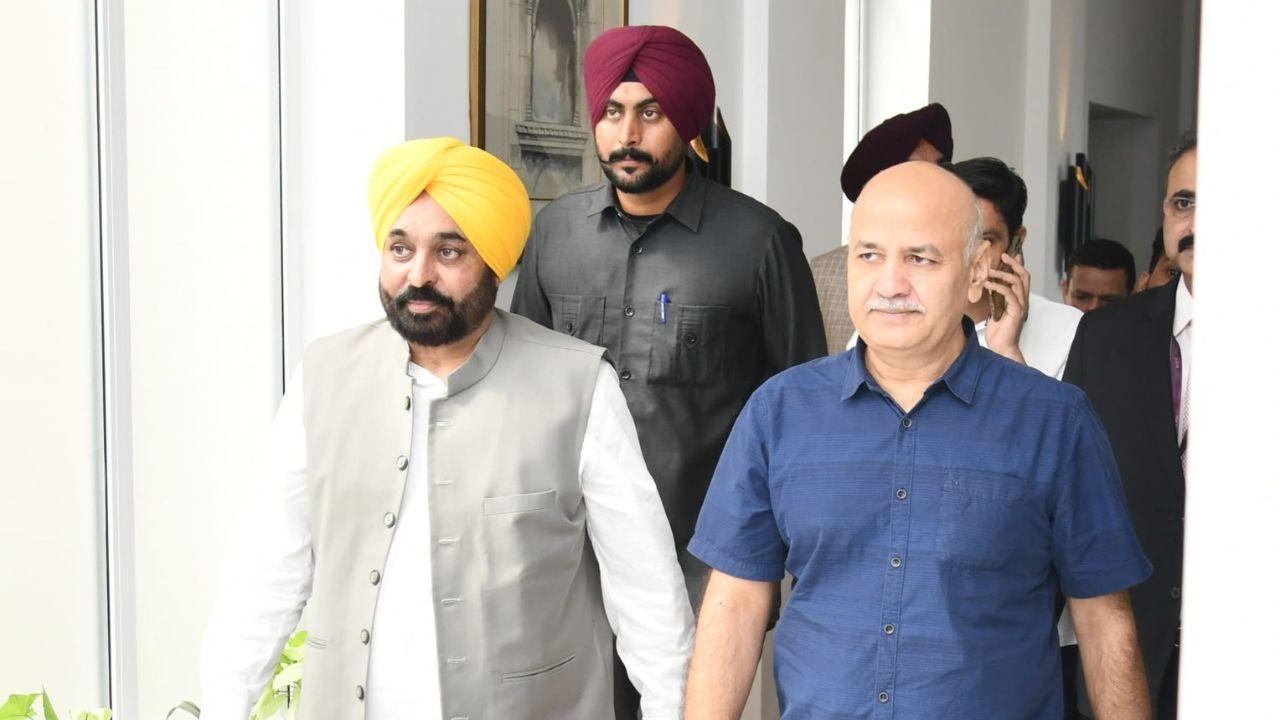 Although, Manish Sisodia was accompanied by several other AAP leaders, including Punjab ministers and MLAs, during his visit to the Golden Temple, CM Bhagwant Mann emphasised that the visit was purely religious, with no political agenda involved.