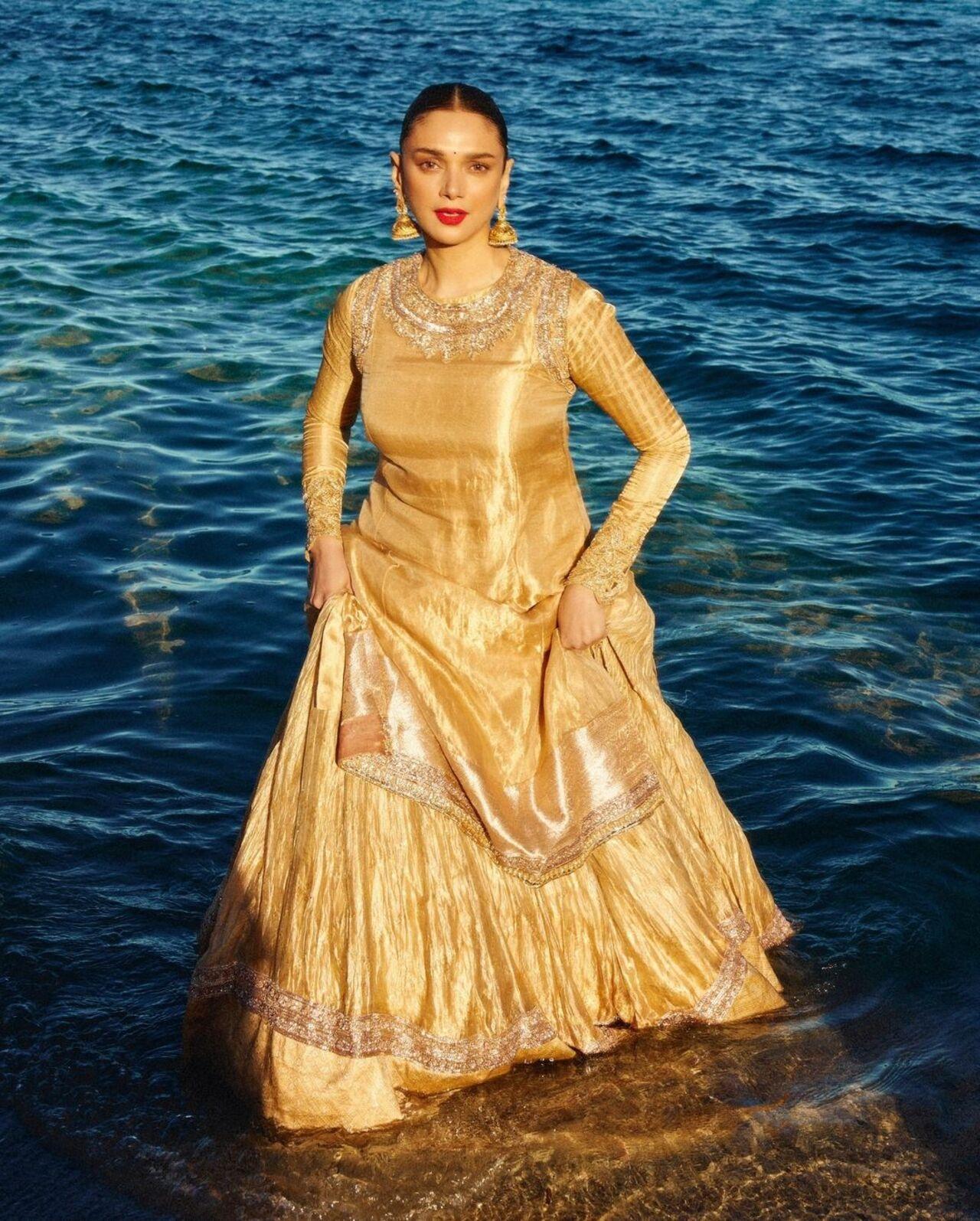 For her 2024 Cannes Film Festival appearance, one of Aditi Rao Hydari’s looks included this golden ensemble from the Banaras collection. 