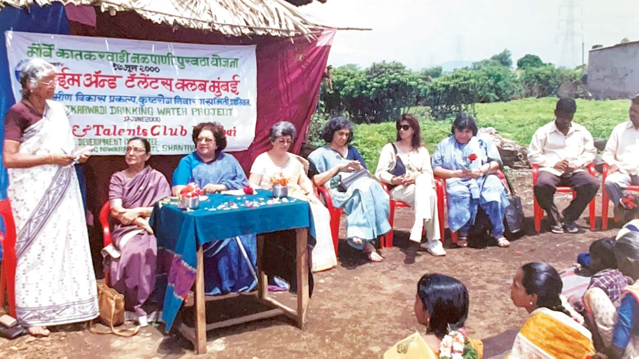 Meeting for the Mahalungi village water project in Raigad